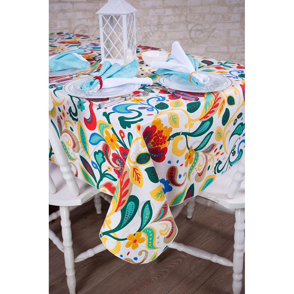 Toalha de Mesa Retangular em Tecido Jacquard Estampado Floral Azul Amarelo  e Verde - Enrolado Tecidos