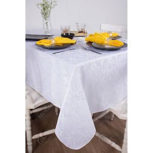 toalha-retangular-tecido-jacquard-branco-adamascado-tradicional