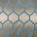 tecido-jacquard-tradicional-geometrico-azul-e-dourado-2
