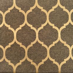tecido-jacquard-tradicional-geometrico-preto-e-dourado