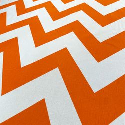 tecido-jacquard-estampado-chevron-laranja.jpg