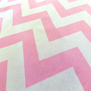 tecido-jacquard-estampado-chevron-rosa-bebe.jpg