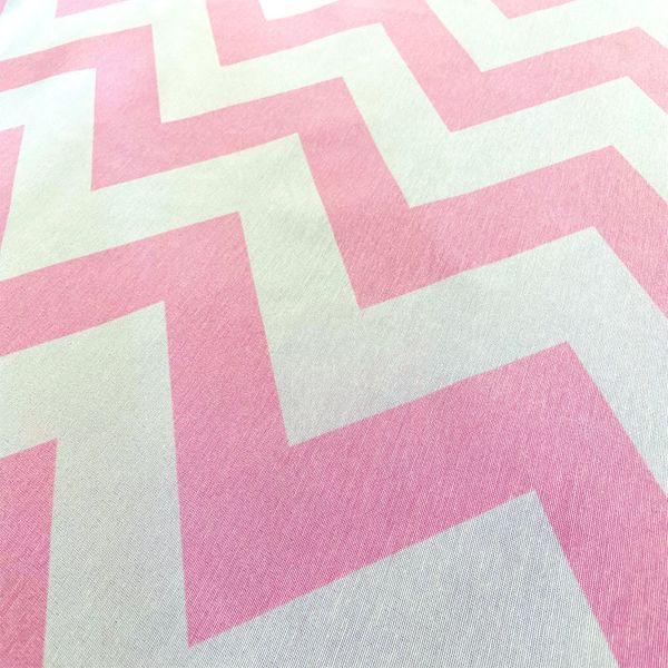 tecido-jacquard-estampado-chevron-rosa-bebe.jpg